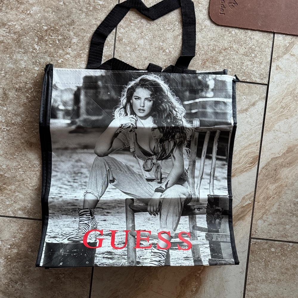 GUESS Monochrome Tote with Red Logo and straps